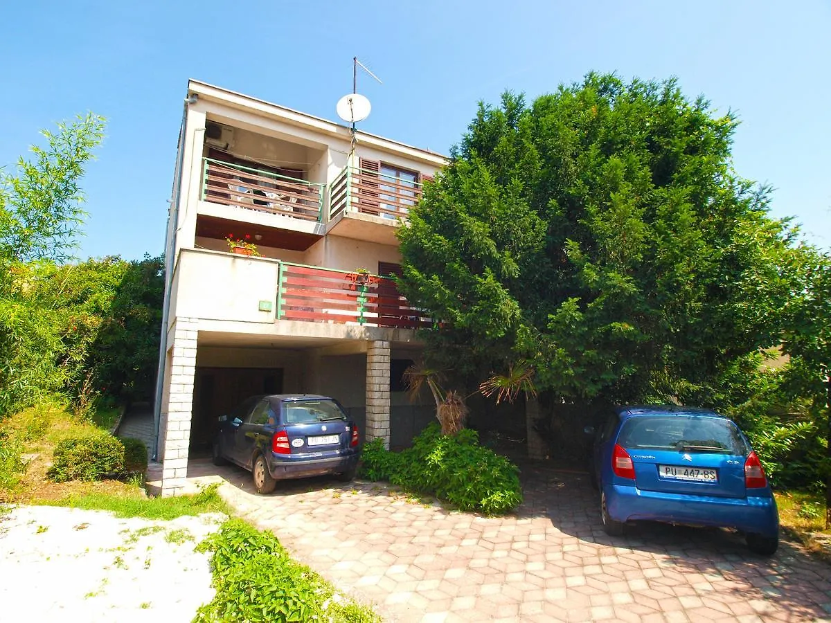 Apartments Maja 221 Pola