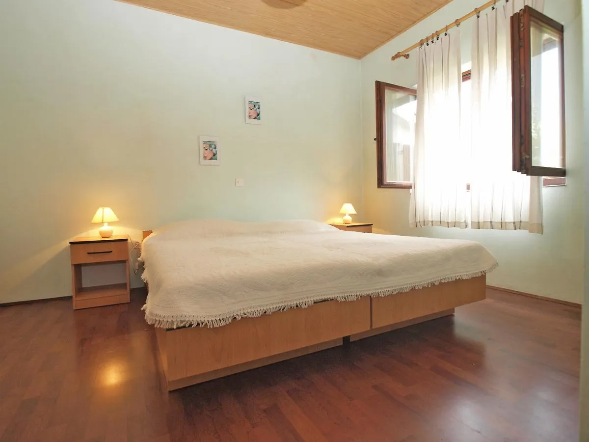 Apartments Maja 221 Pula Croacia