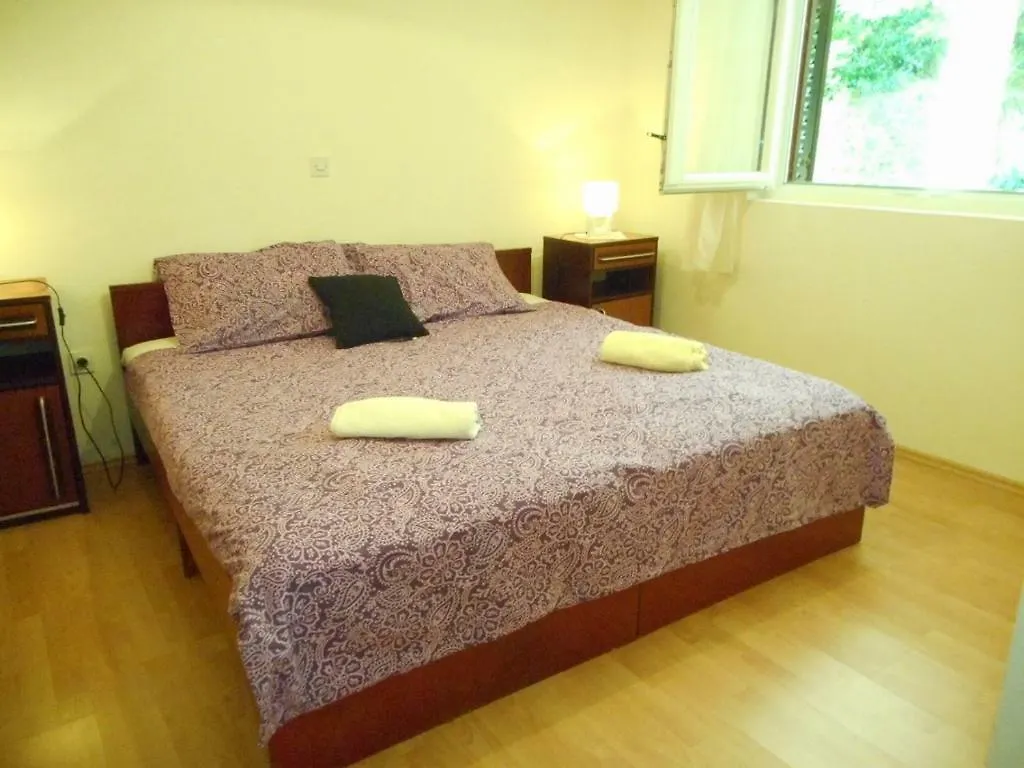 Apartments Maja 221 Pula Croacia